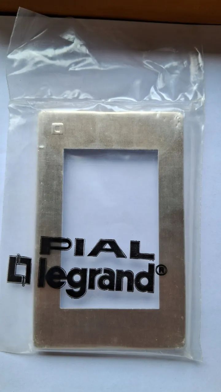 Placa 4x2 - 3 Modulos-Vintage-Linha Elite Pial  - Foto 2