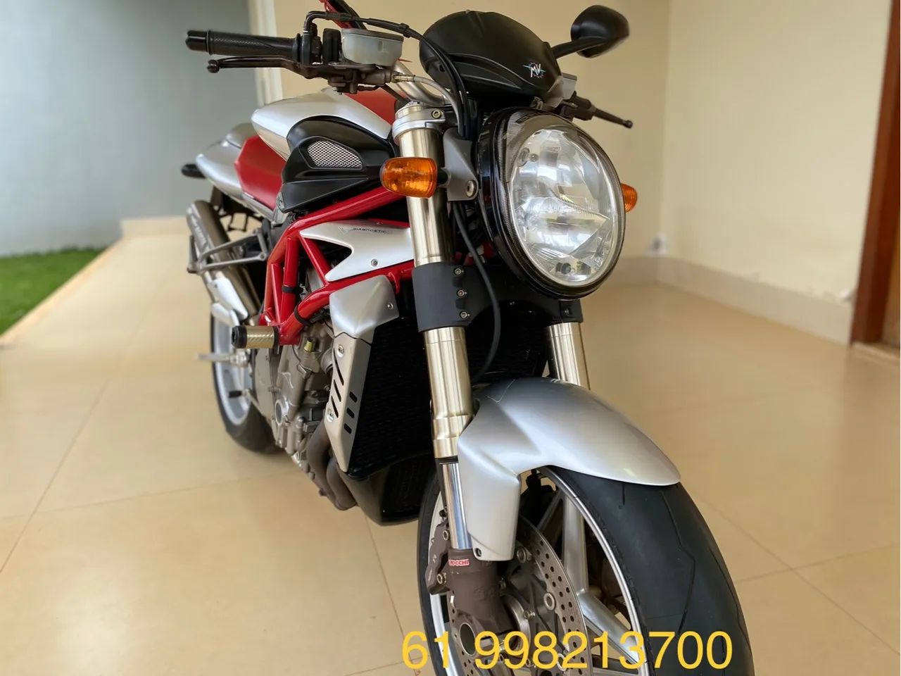 MV AGUSTA BRUTALE 910 - Impecável - Foto 2