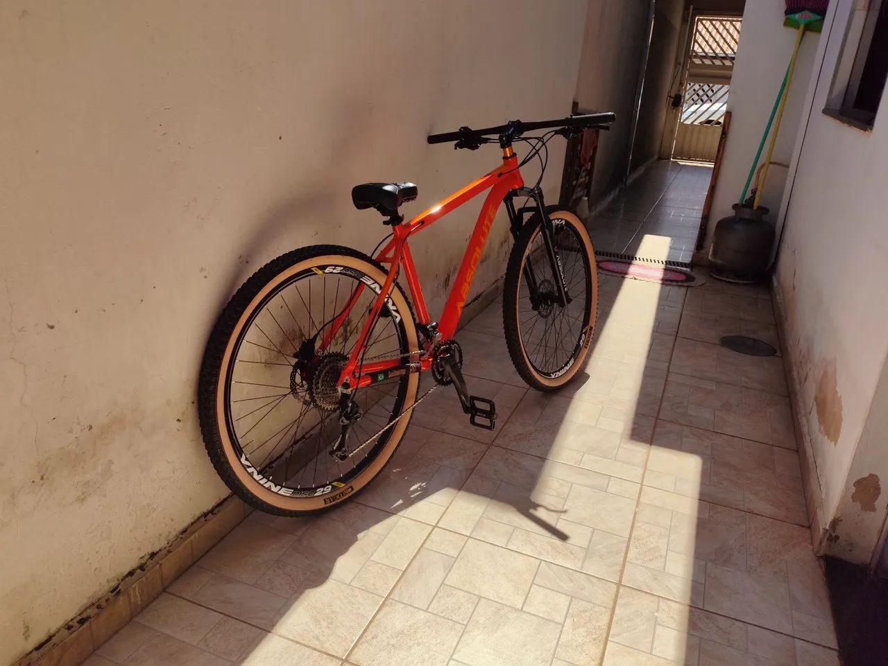 MTB Absolute Nero 4 *zerada
