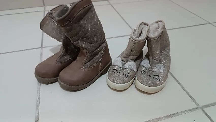 Botas ( duas unidades)  - Foto 2