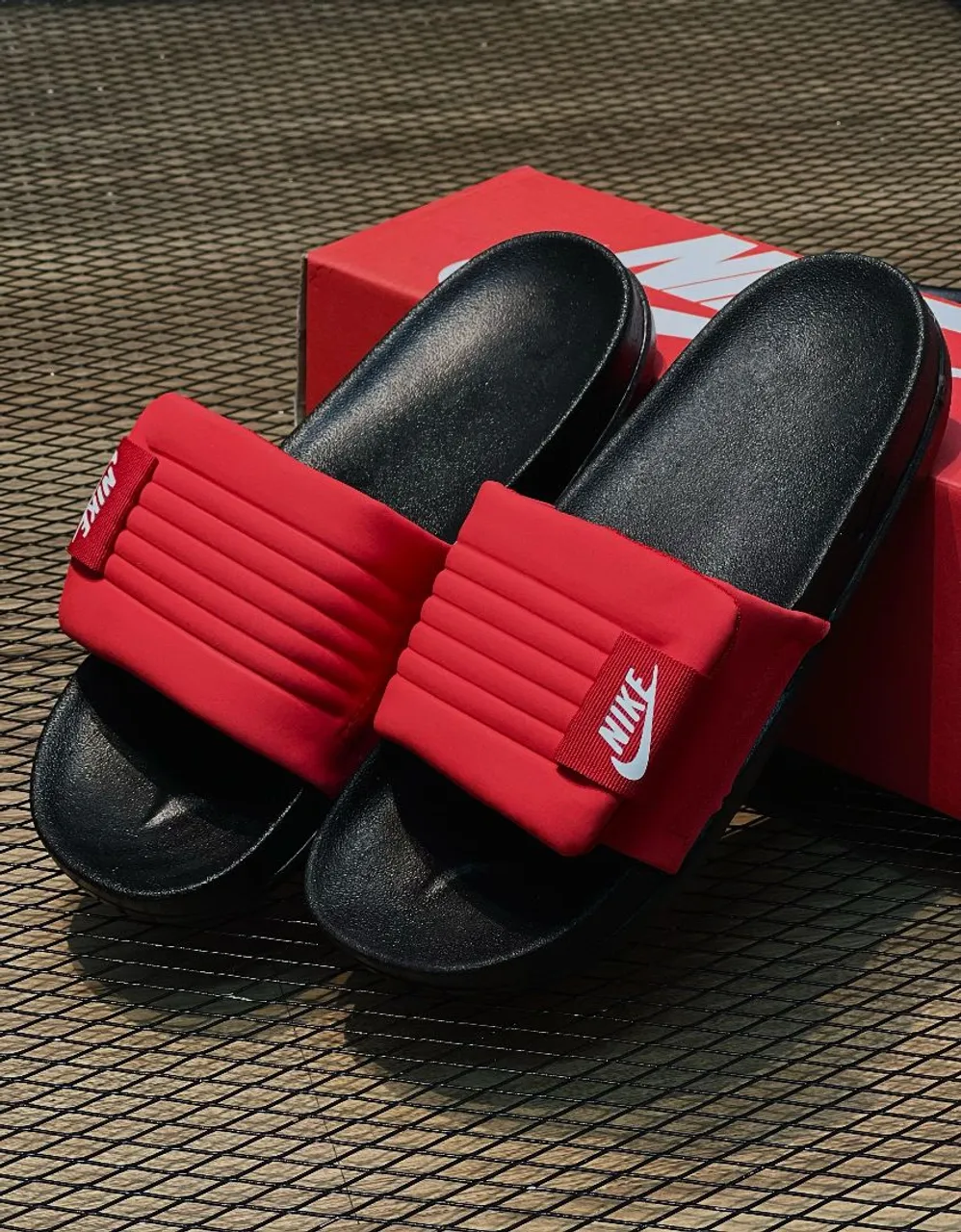 Chinelo Nike Offcourt Adjust