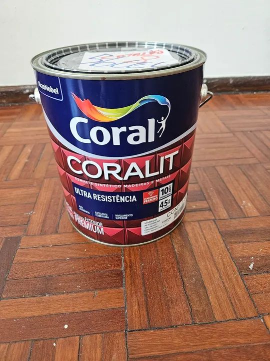 Tinta - Esmalte premium para madeira e metais - nova