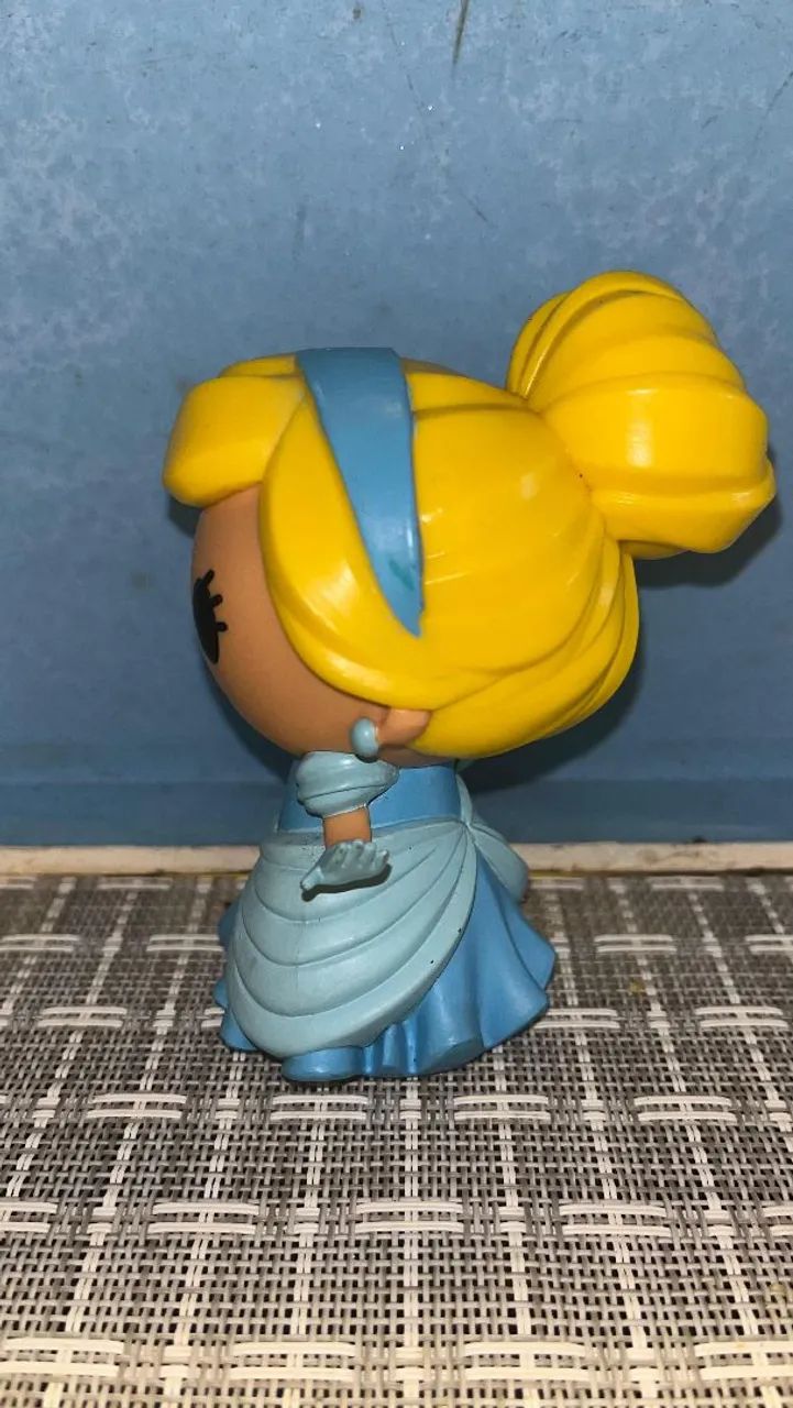 Boneca Disney Princesa Colecionável - Cinderela - Foto 3