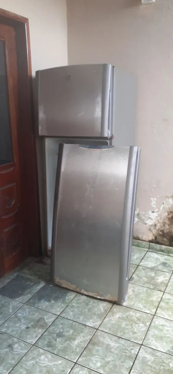Geladeira GE - Usada 250$ - Foto 5
