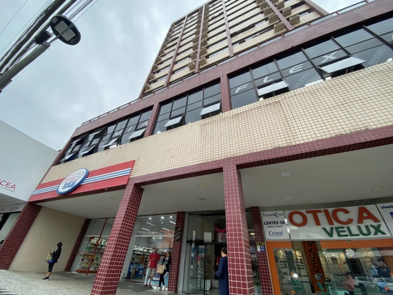 Cjto Comercial/Sala para alugar por R$ 1000.00, 50.00 m2 - CAPAO RASO - CURITIBA/PR