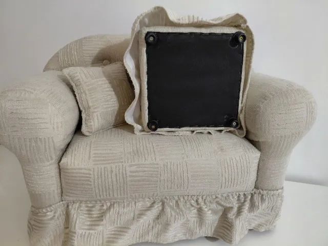 Prop Sofazinho+mini puff+mini almofada - Ensaio Fotográfico Newborn/ Acompanhamento/ Smash - Foto 3