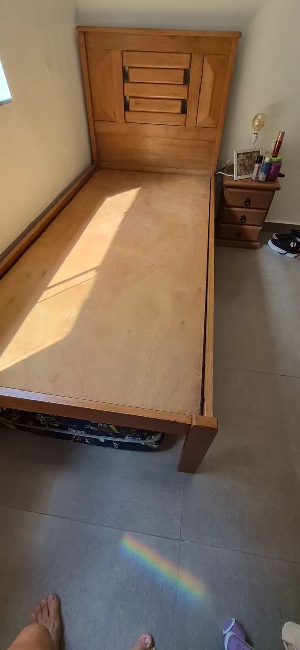Cama de solteiro de madeira maciça  - Foto 2