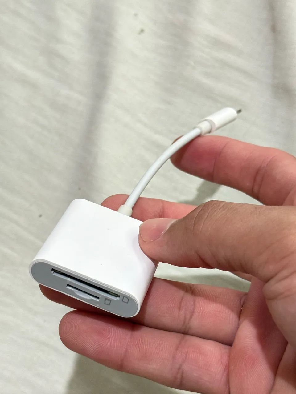 Vendo esse adaptador  para IPhone de cartão de memória 