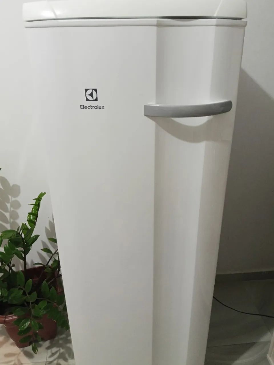 Freezer Eletrolux com defeito  - Foto 4