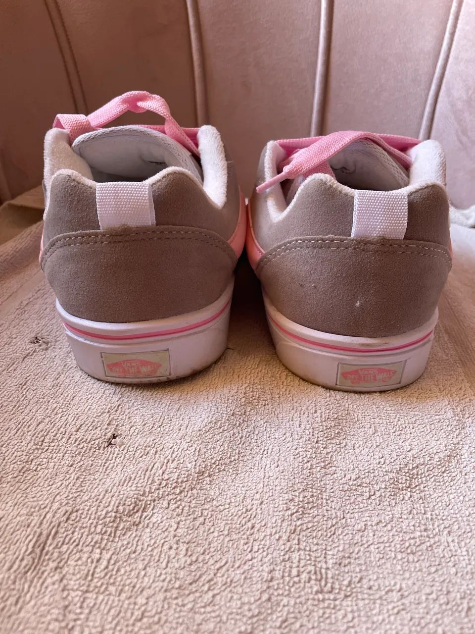 Tênis VANS cinza e rosa - Foto 5