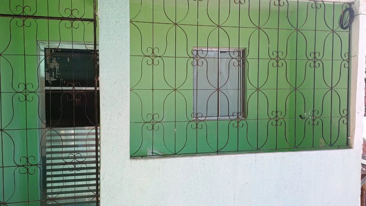 Aluga-se Casa 