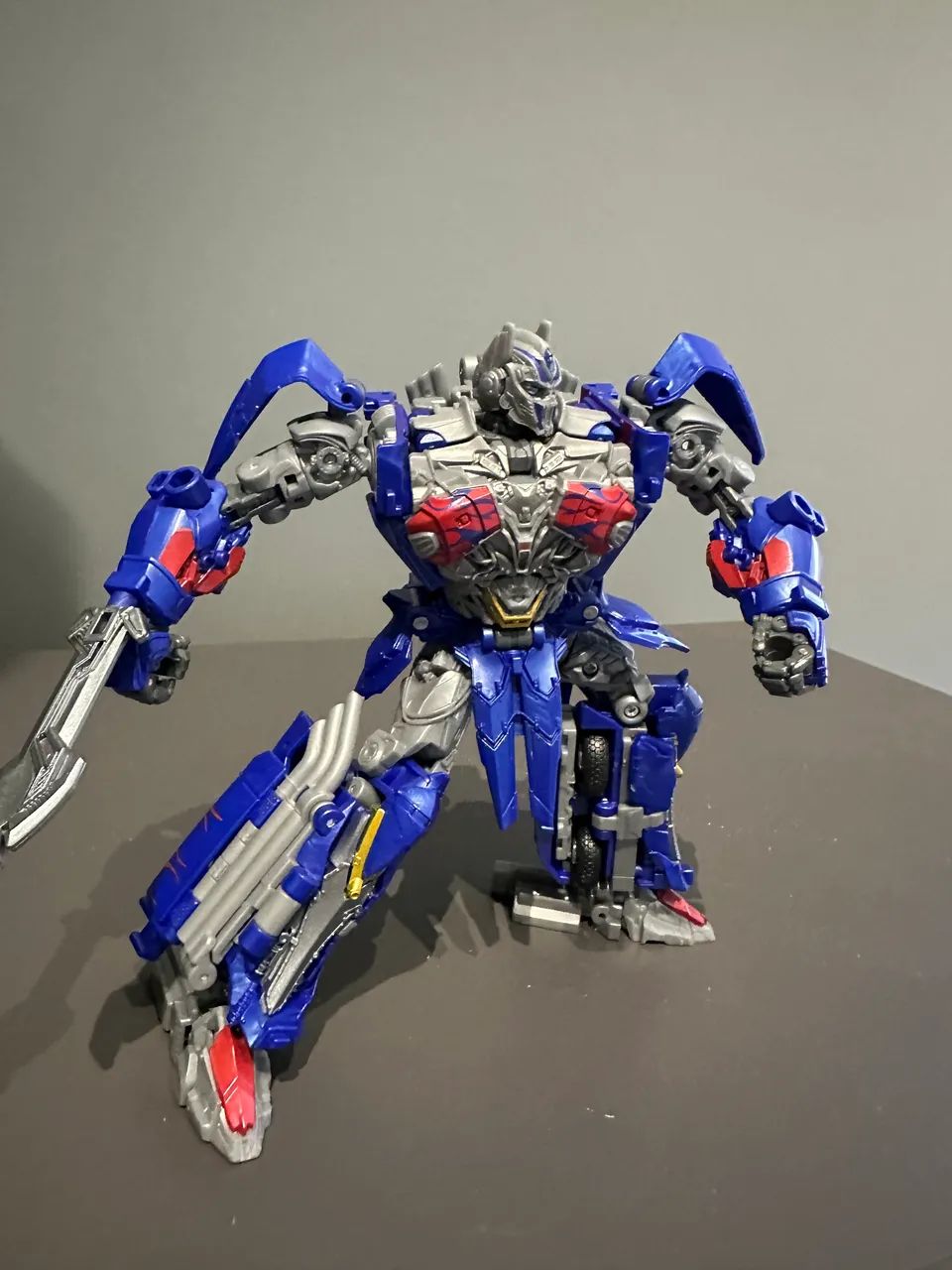 Studio series Optimus prime  - Foto 4