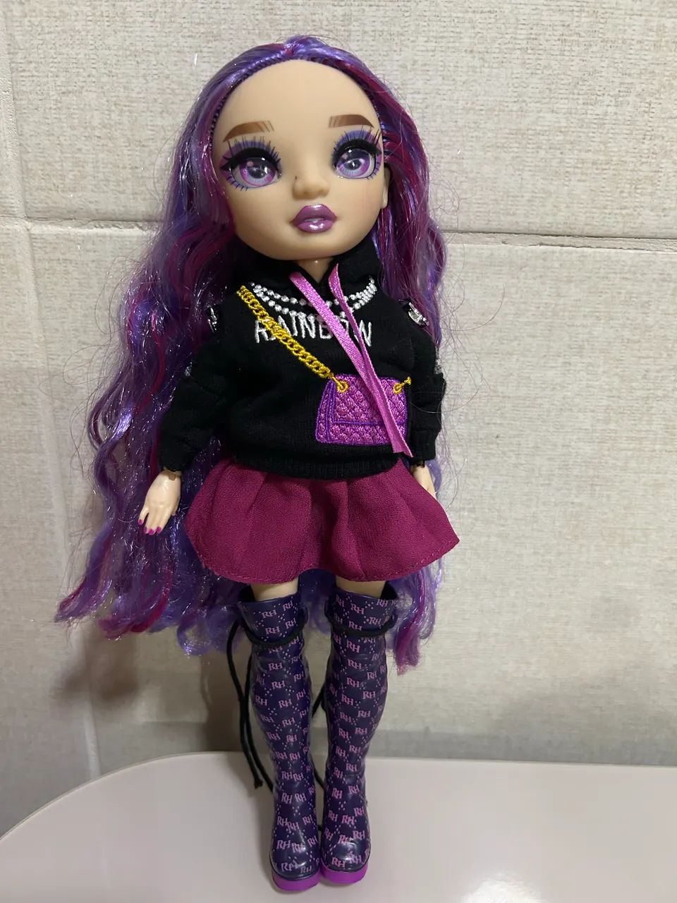 Rainbow High Emi Vanda  - Foto 3