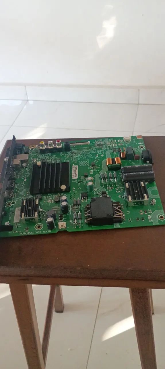 Placa da TV Hisense 58 polegadas 4k