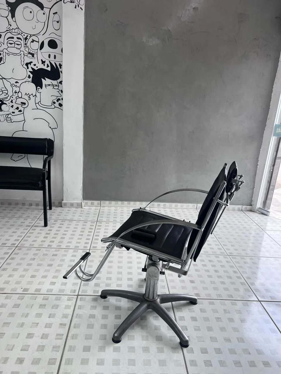 Cadeira para Barbeiro ou Cabeleira  - Foto 3