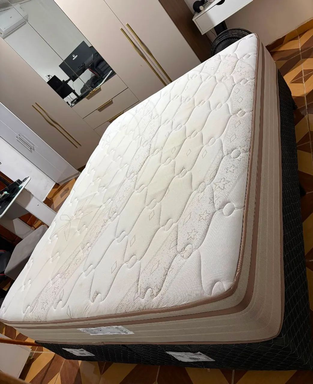 Cama de Casal Queen. Estado de novo. - Foto 3