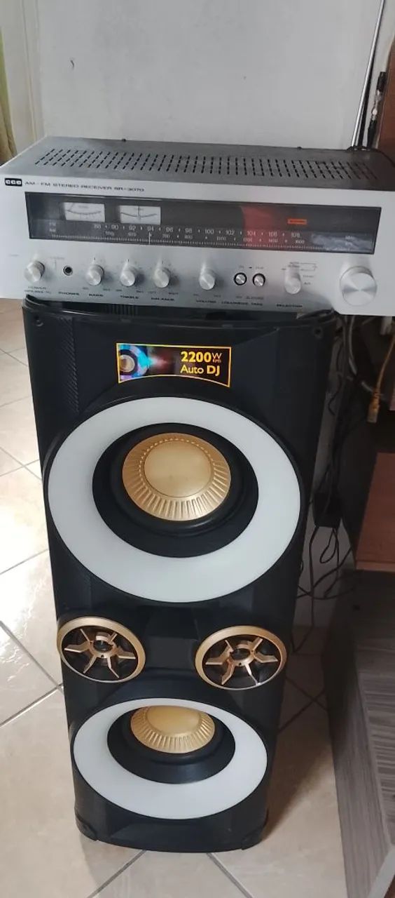 Caixa de som com alto falantes  - Foto 3
