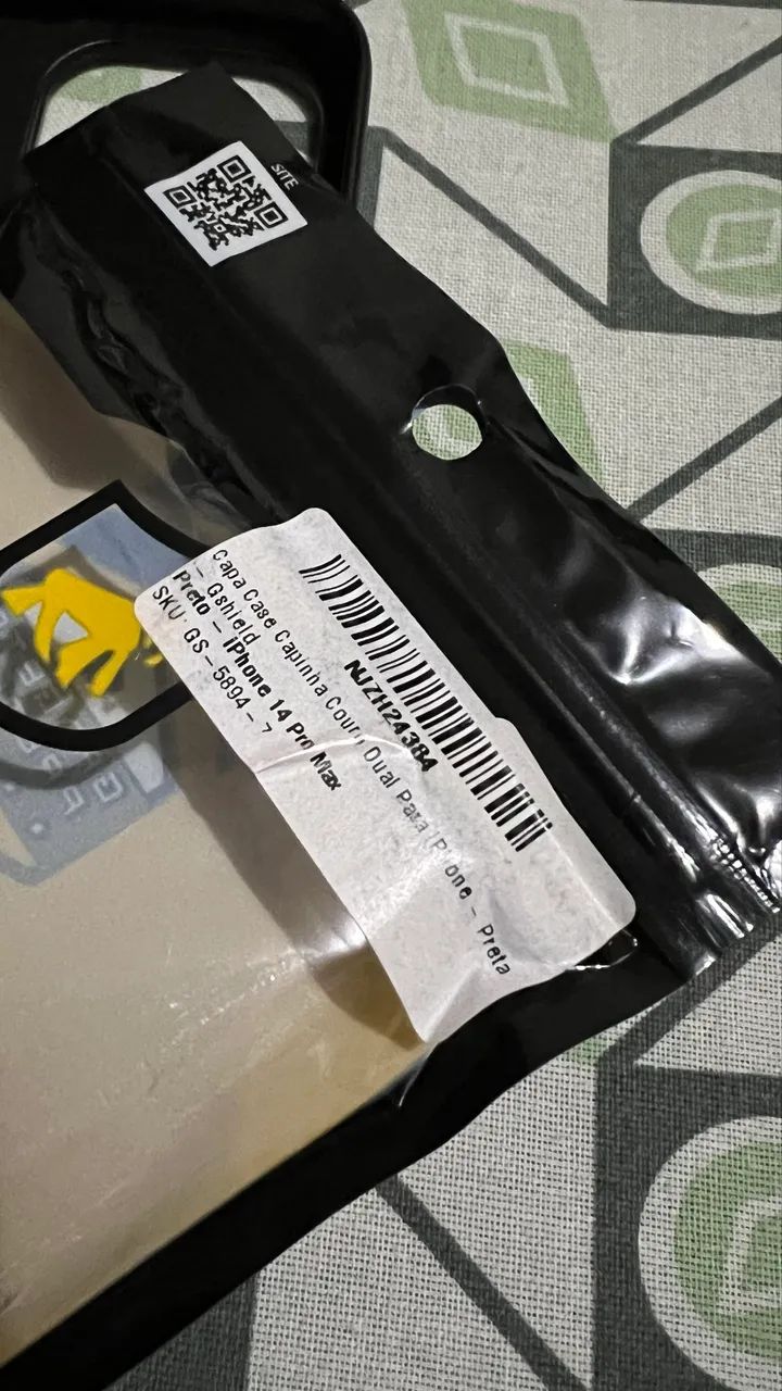 Capa para iPhone 14 Pro Max Magsafe Tech Couro - Preta - Gshield - Foto 2