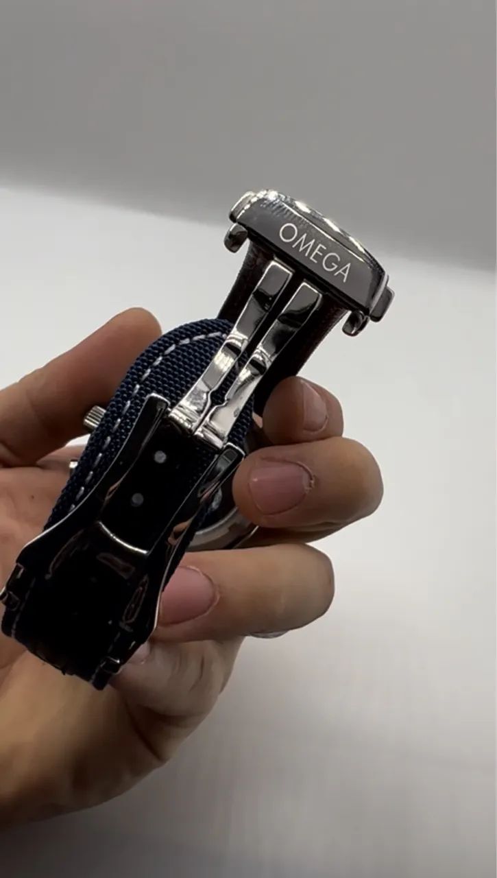 Omega Snoopy Speedmaster 50th Anniversary - Foto 4
