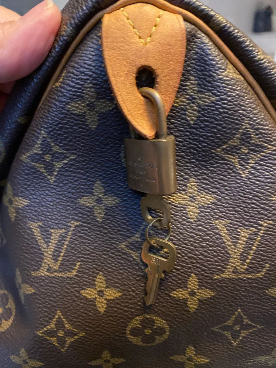 Louis Vitton Speedy 35 original muito conservada com cadeado .  - Foto 2