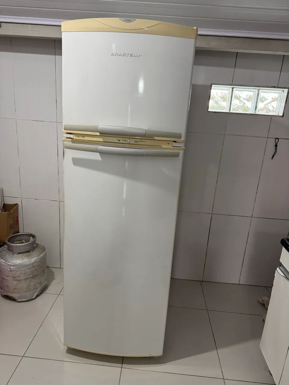 Vendo geladeira frost free  - Foto 2
