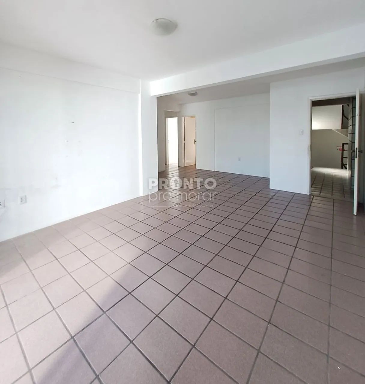 Apartamento com 3 quartos em Boa Viagem