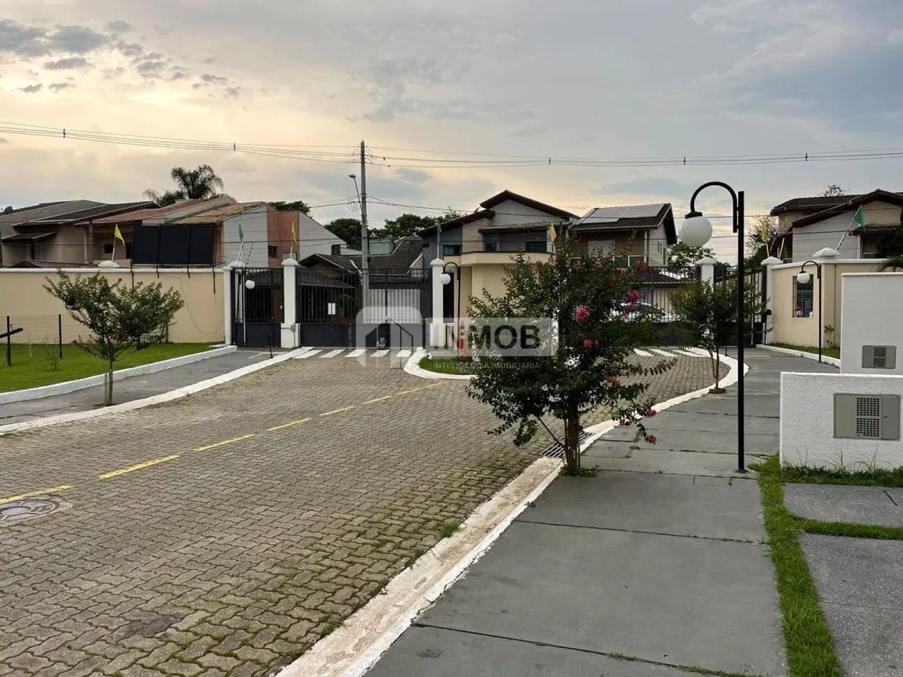 Casa em Condomínio para Alugar em Taubaté | 3 Dorms 2