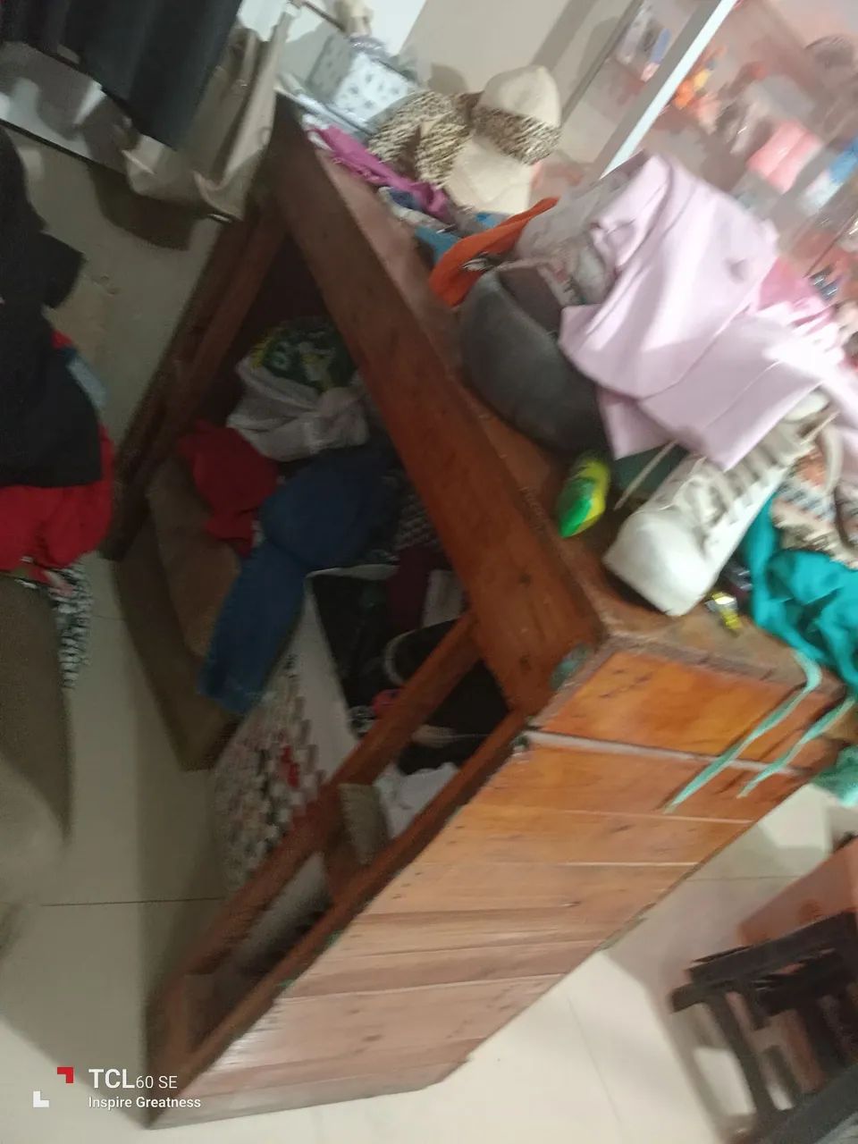 Lote de roupas pra brechó  - Foto 3
