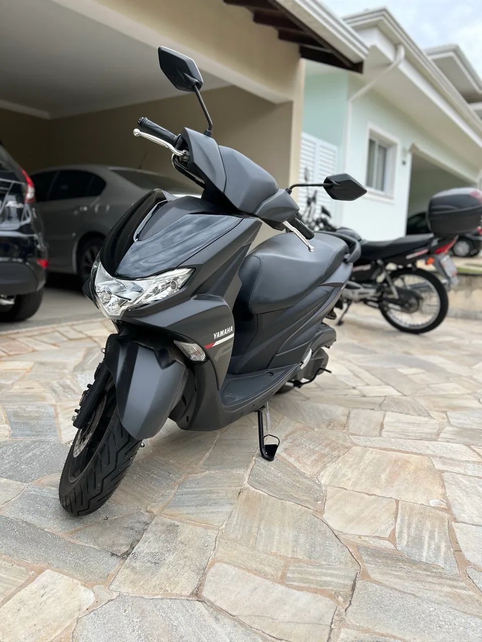 Fluo 125 ABS 