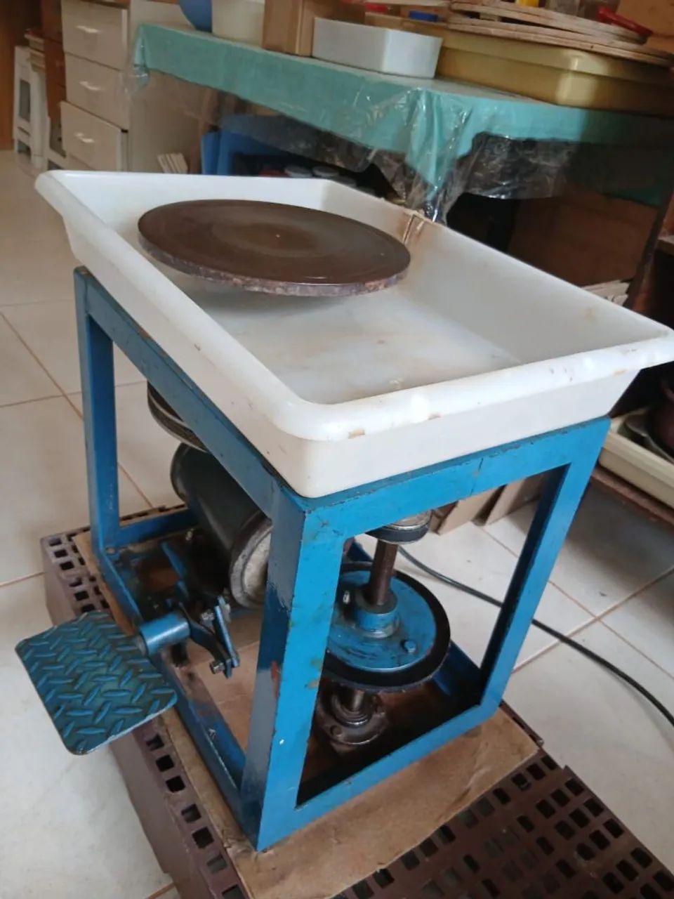 Torno de ceramica, pouco usado, valor R$1.200,00 - Foto 2