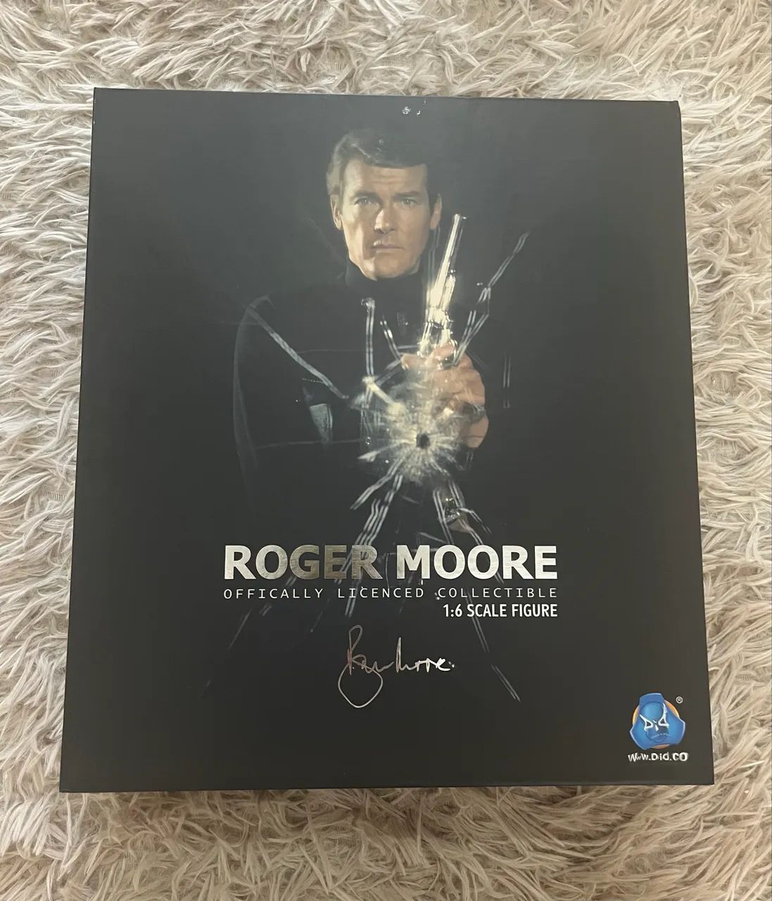 Action Figure James Bond 007 Roger Moore 1/6 - DID Corp (RM001) - Foto 2