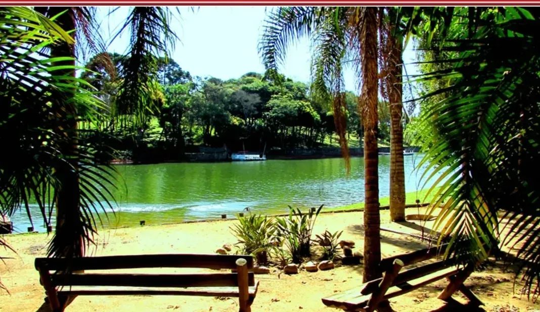 CASA A VENDA CONDOMINIO VELEIRO IBIUNA.