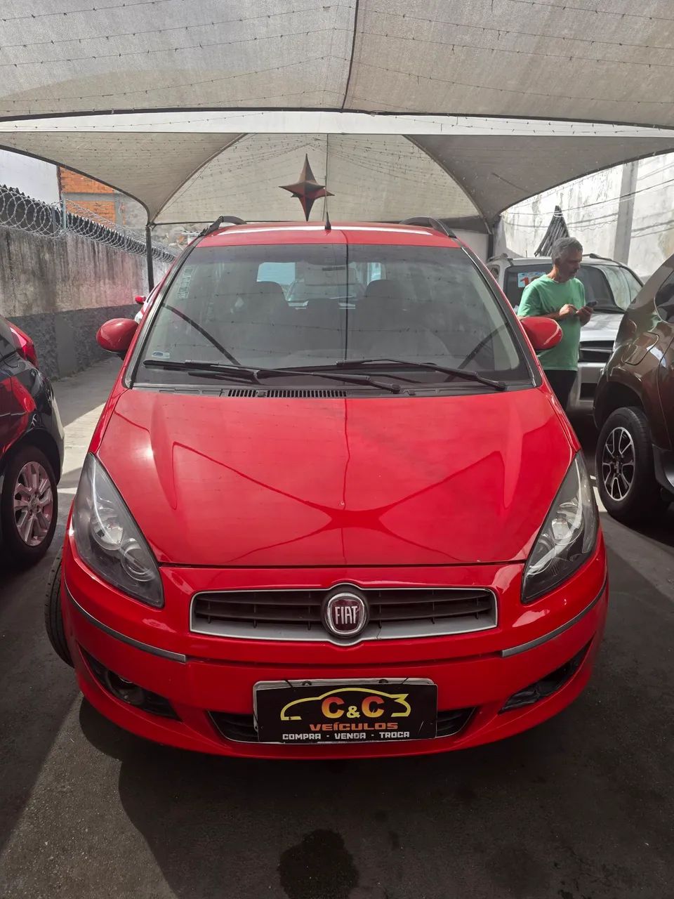 Fiat Idea Sporting Dualogic 1.8 Flex 16V 5P 2012 - Foto 2