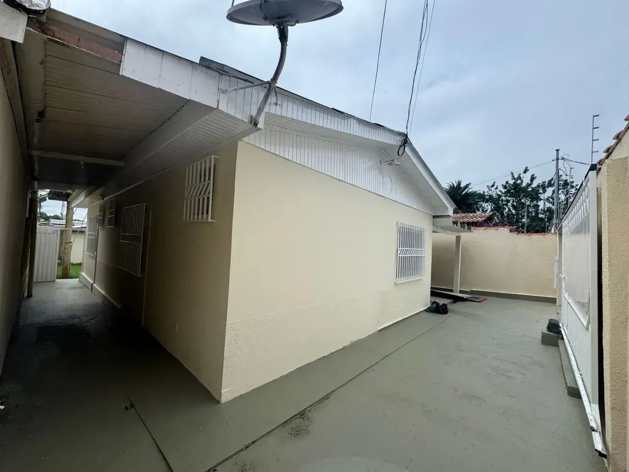 ALUGO CASA PROXIMO A SMART FIT DA ISAURA PARENTE