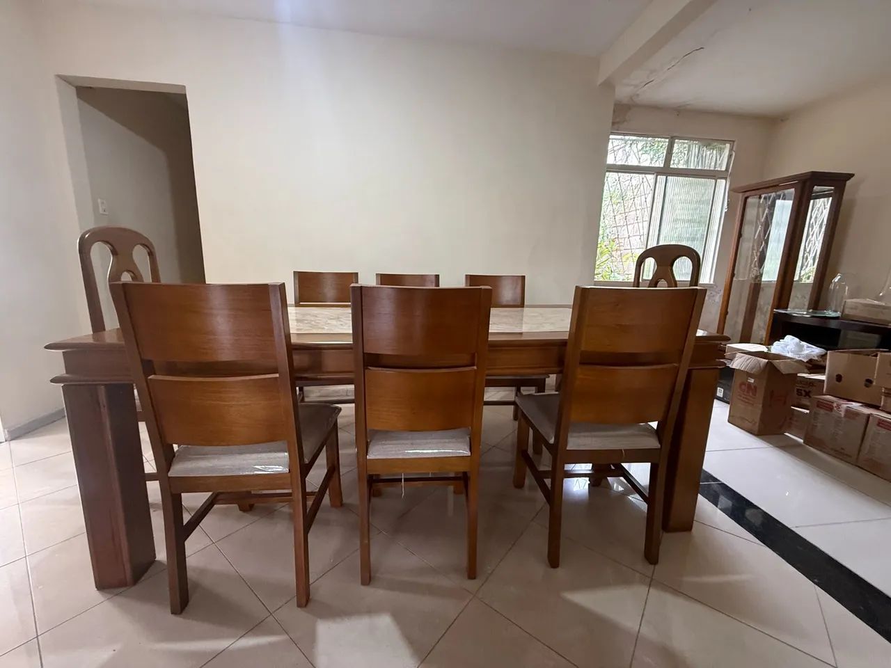 Mesa com 8 cadeiras  - Foto 2