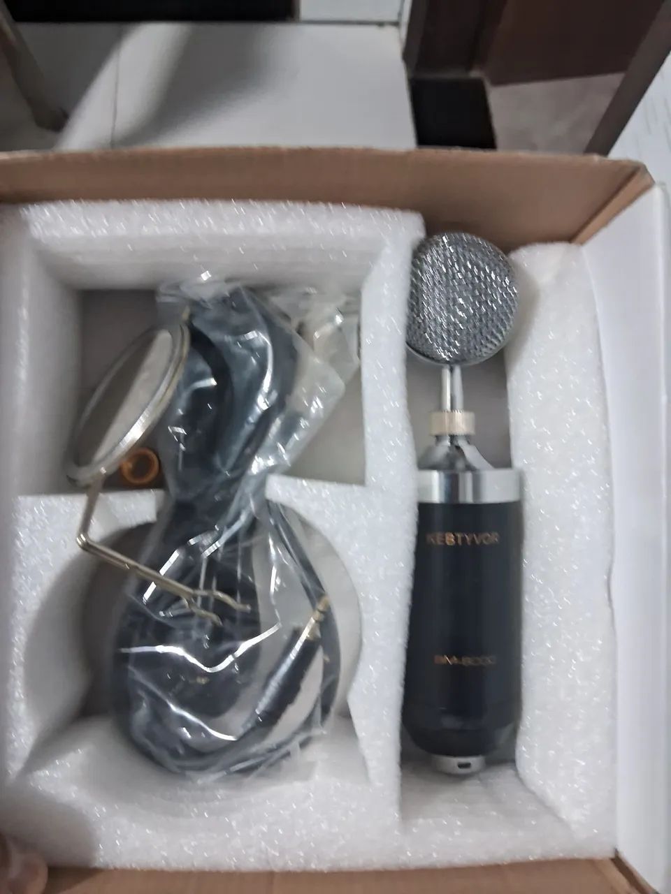 Vendo microfone  condensador seminovo  - Foto 4