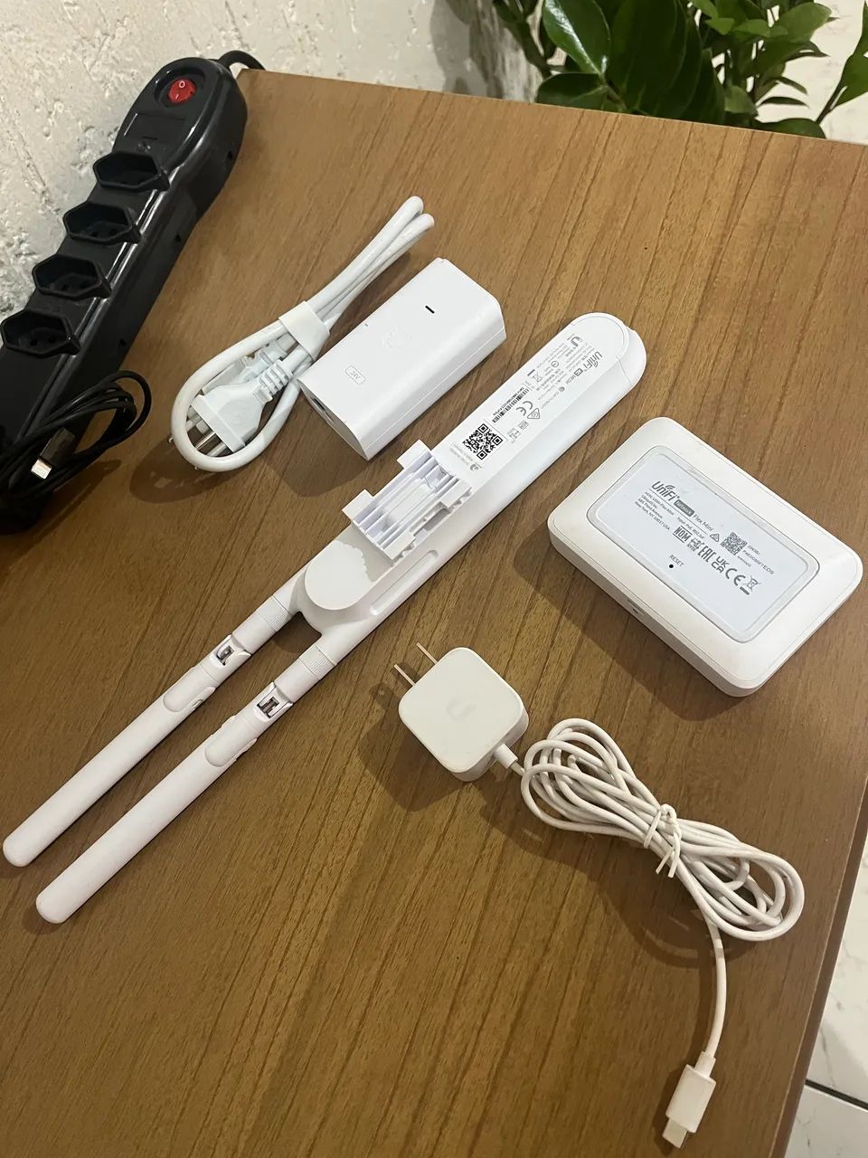 Kit UniFi Completo - Switch Flex Mini + Access Point UAP-AC-M - Foto 3