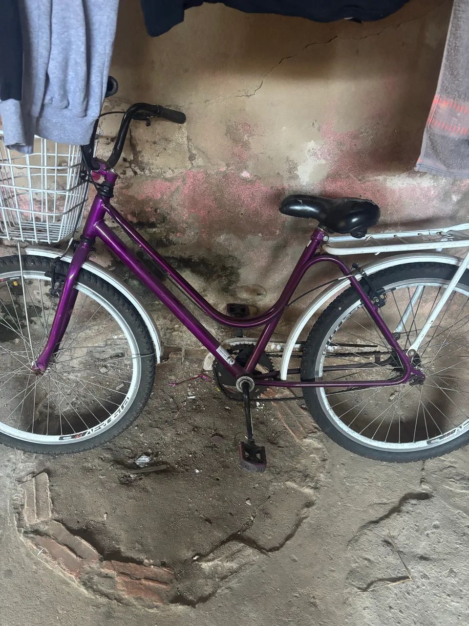Vendo uma bicicleta usada 