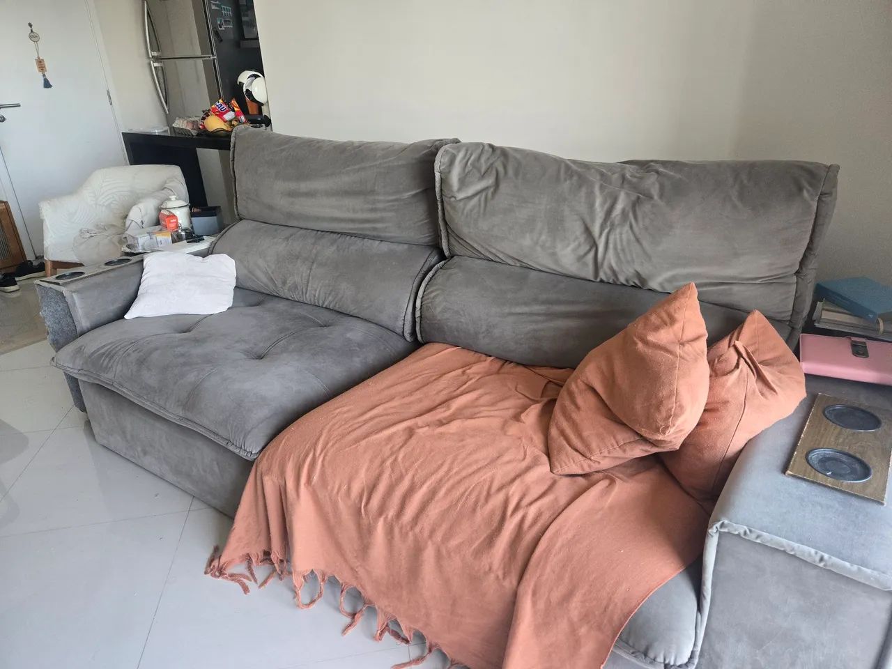 Sofá retrátil super confortável 260cm