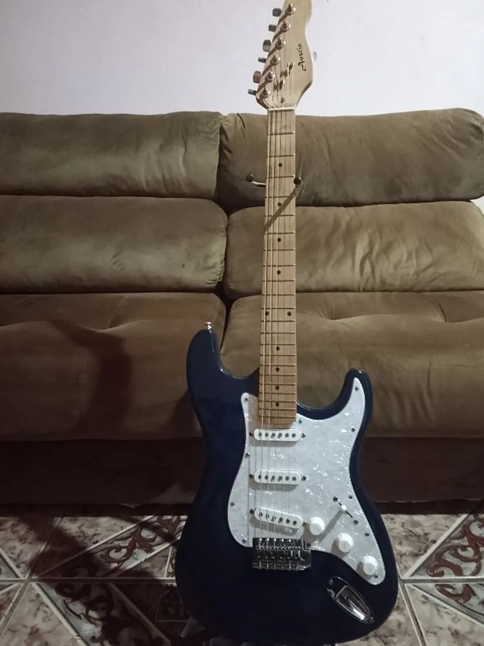 Vendo guitarra parte elétrica modificada  - Foto 2