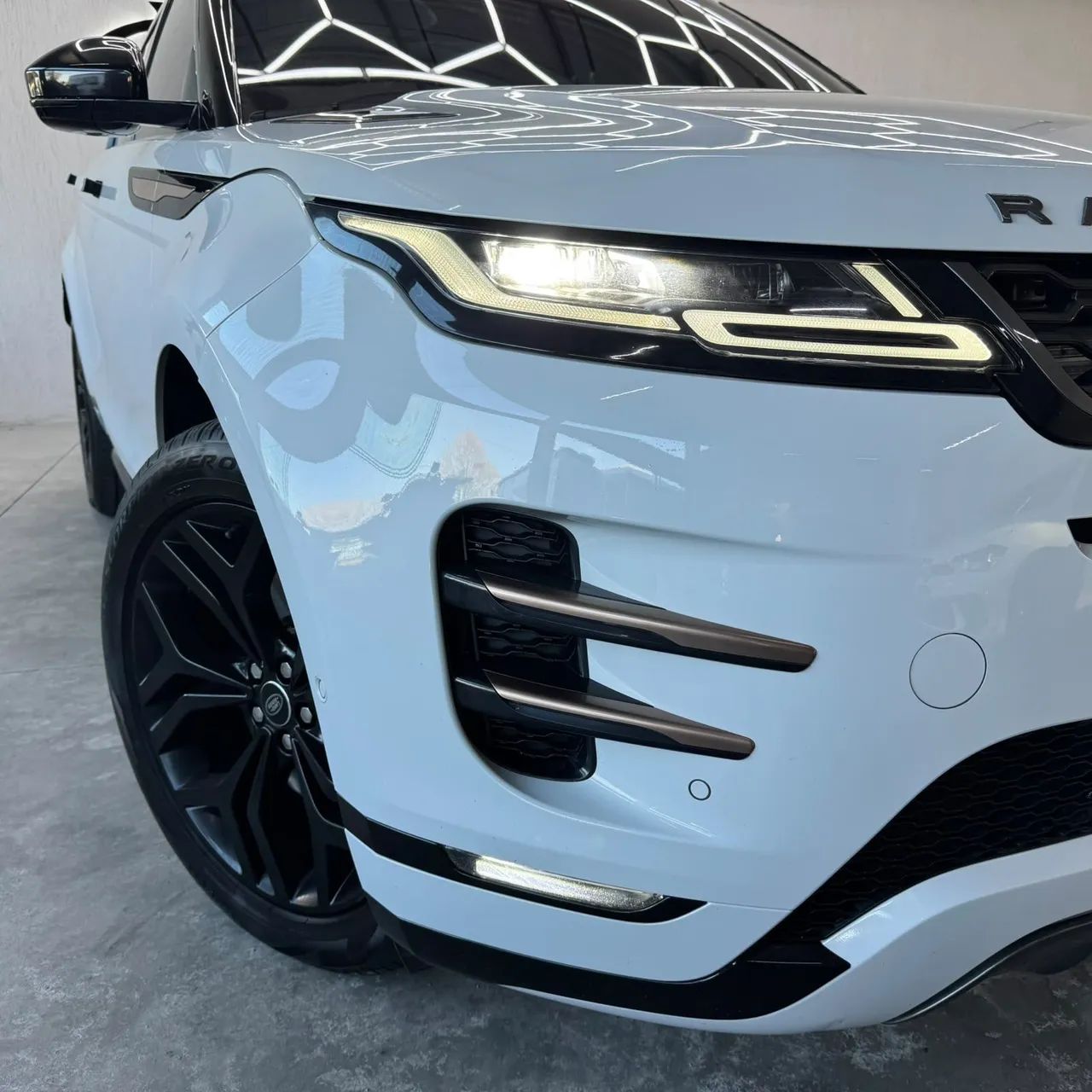 Land Rover Range Rover Evoque SI4 SE Dynamic 2.0 Aut. 2020 - Foto 4