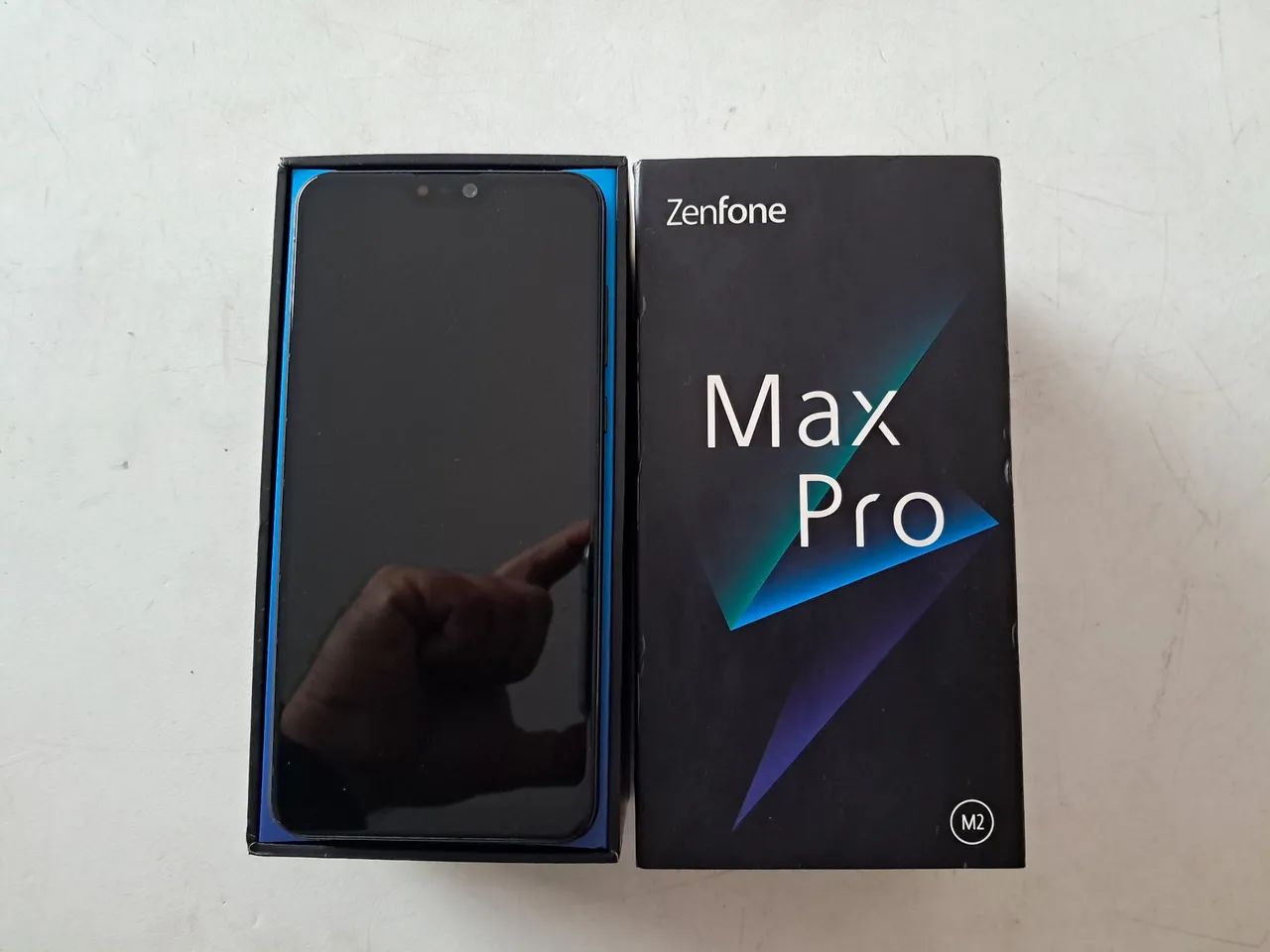 Asus zenfone max pro m2 