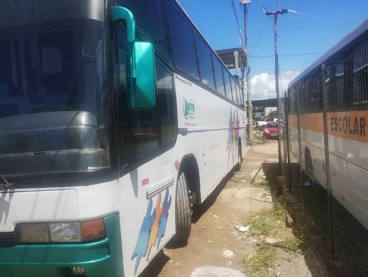 Ônibus vendo, troco - Foto 2