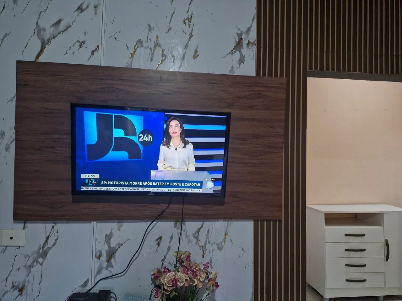 Tv 32' com painel