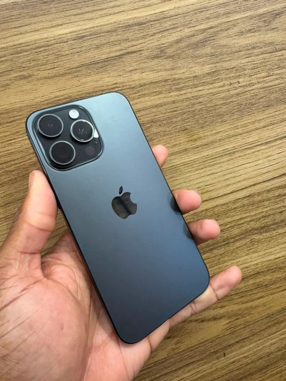 Iphone 15 Pro Max - Foto 2