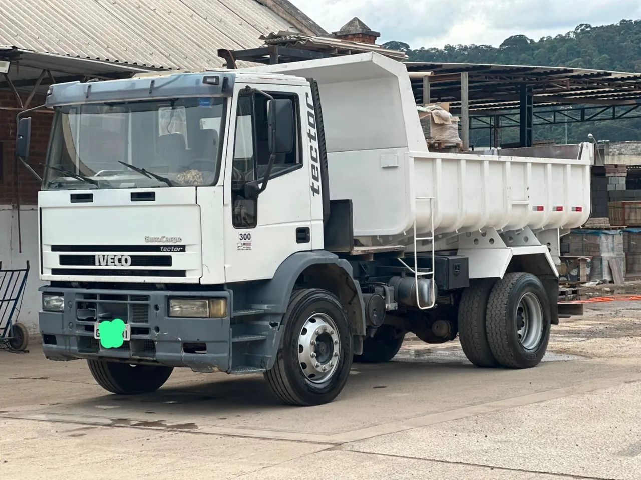Iveco 17e22 caçamba 2006 