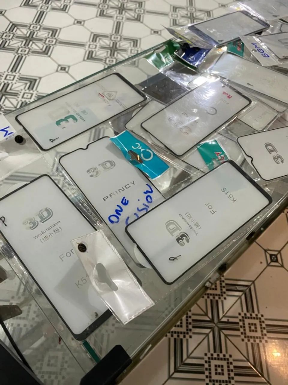LOTE COM 30 PELÍCULAS DE VIDRO VARIADAS ? - Foto 5