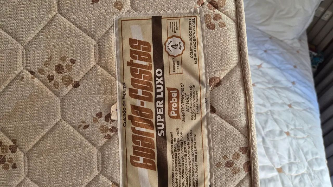 Colchão solteiro em otimo estado