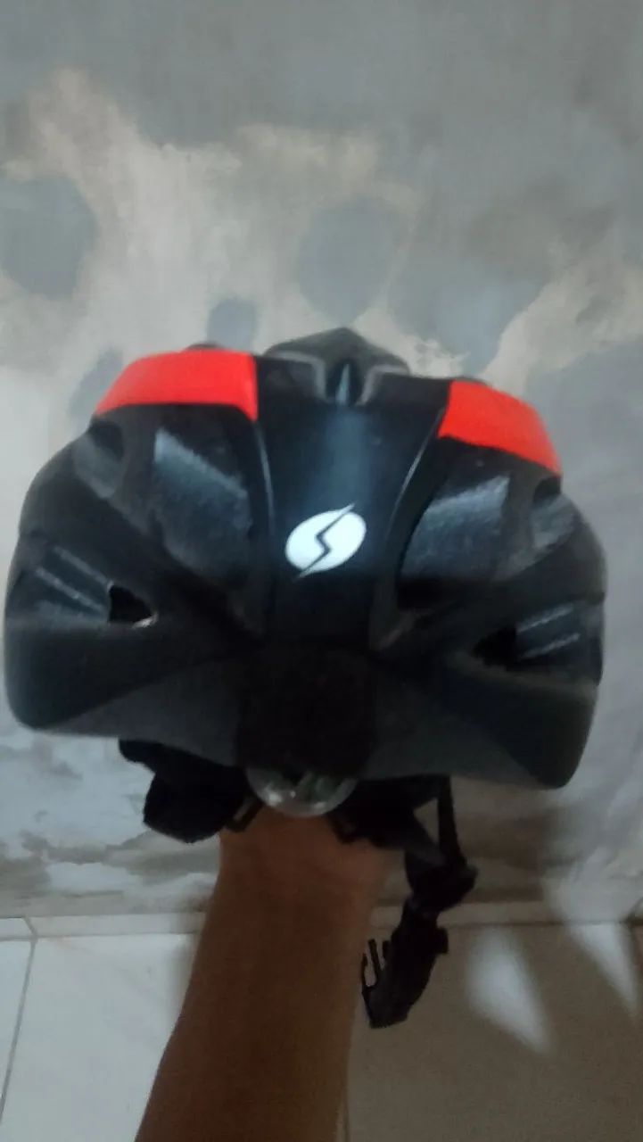 Capacete de ciclista - Foto 3