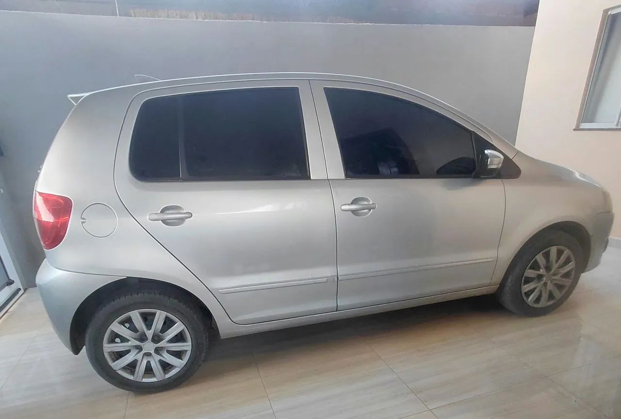 Volkswagen Fox 1.6 MI Total Flex 8V 5P 2011